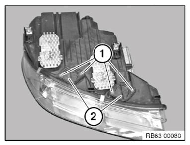 G10048589