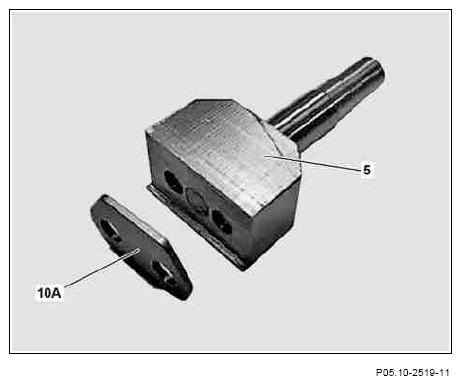 G10240792