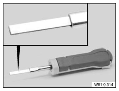 G11011804