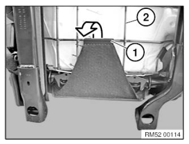 G11037945