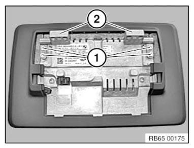 G11113979