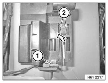 G11153221