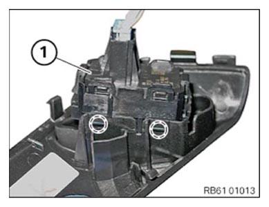 G11174383