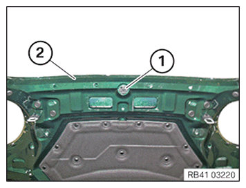 G11648933