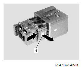 G11971323