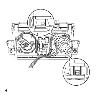 G12591784