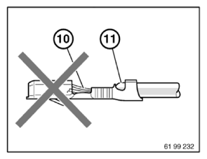 G12676018