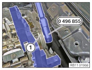 G12712847
