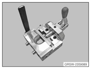 G12712908