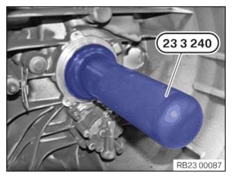 G12731151