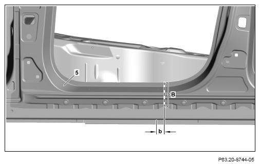G12824100