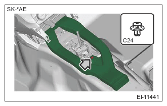 G13592613