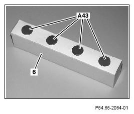 G13658953
