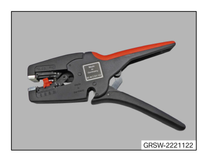 G13694837
