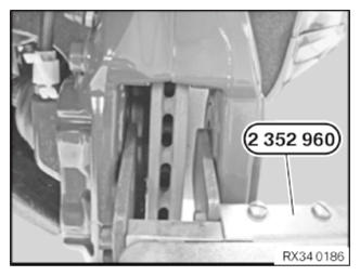 G13803975