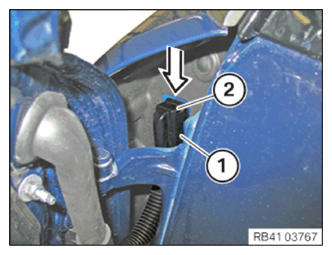 G13823895