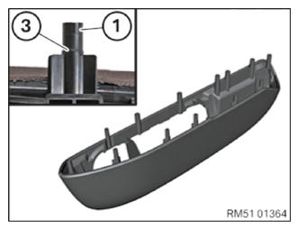G13824403