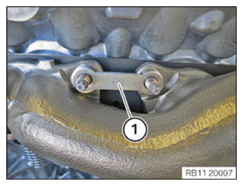 G15128836