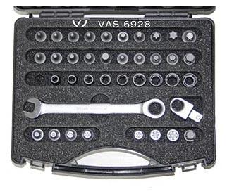 G15211381