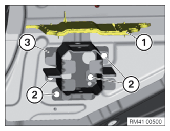 G15440933