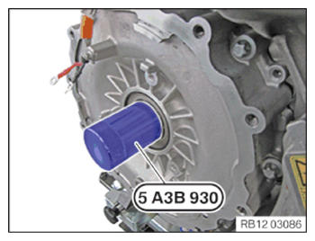G15544934