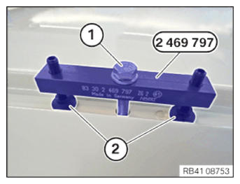 G15666117