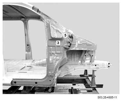 G16487817