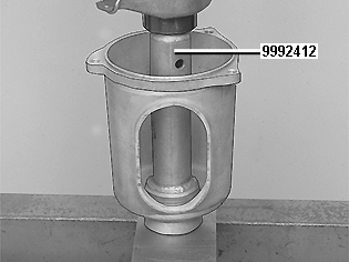 GLL109833