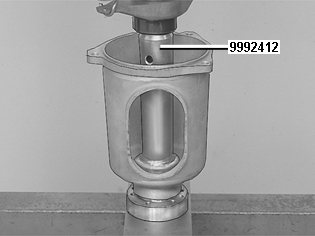 GLL109834
