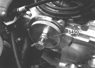 GLL125704
